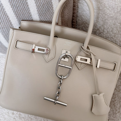 Charm Buckle Strap Converter (Evelyne)