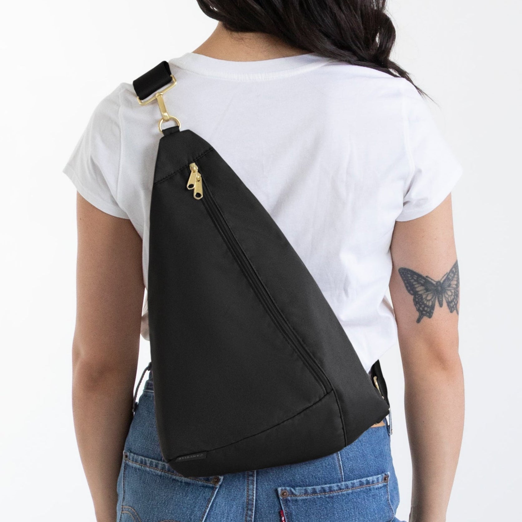 Contour Sling Bag
