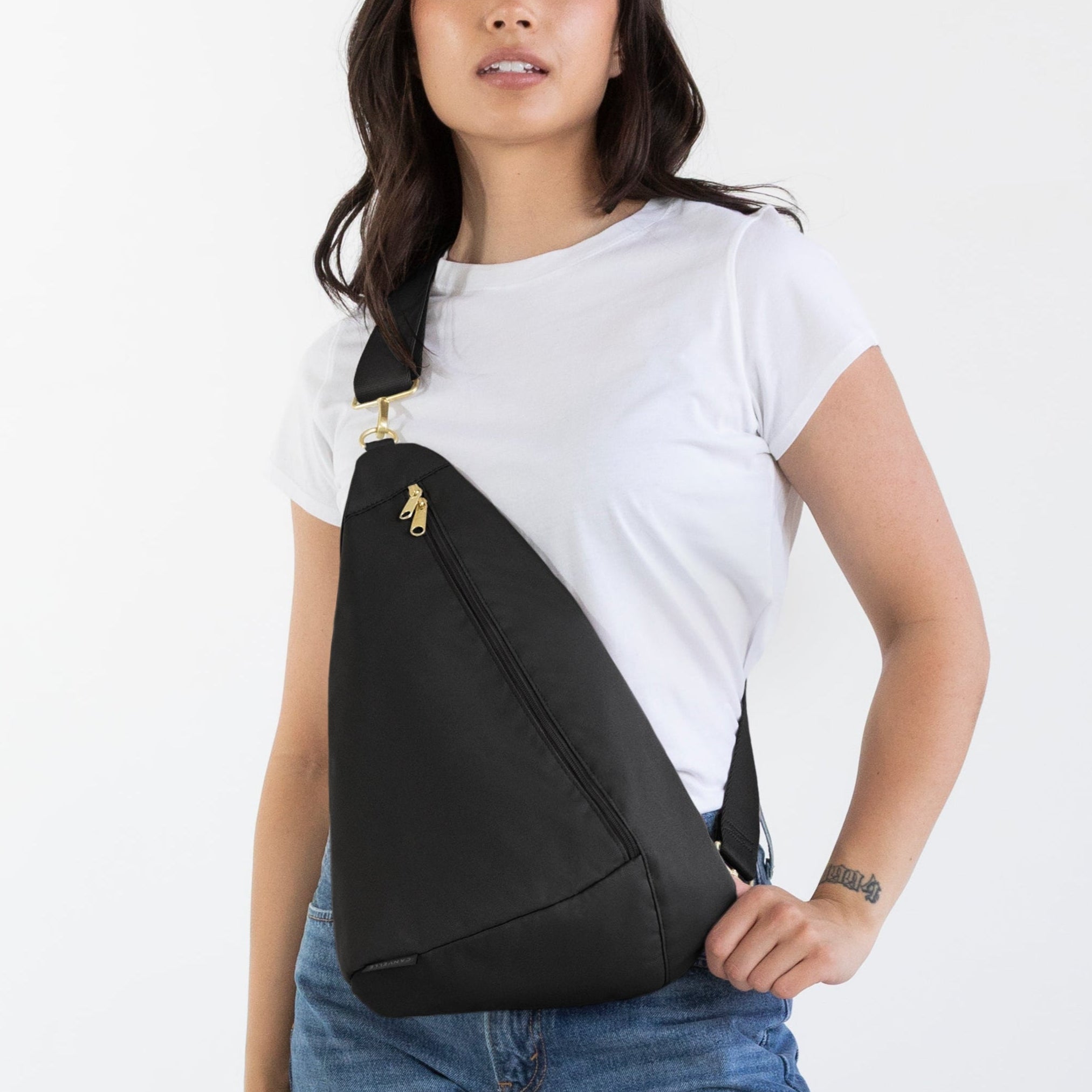 Contour Sling Bag