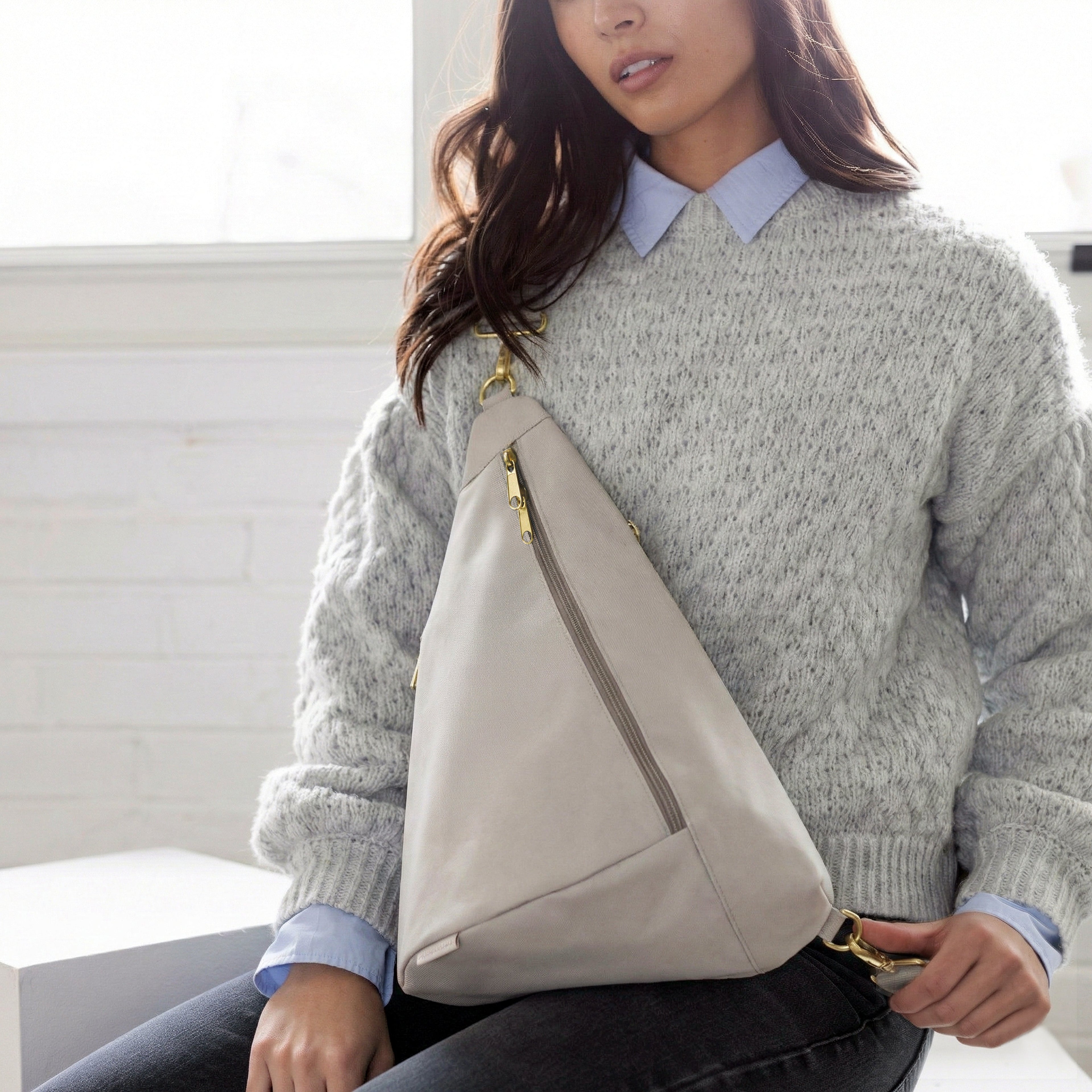 Contour Sling Bag