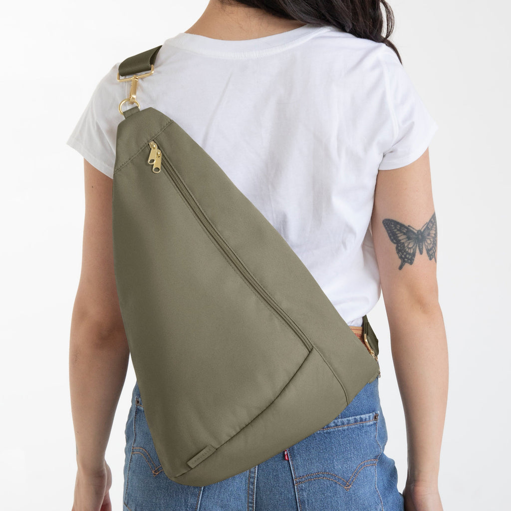 Contour Sling Bag