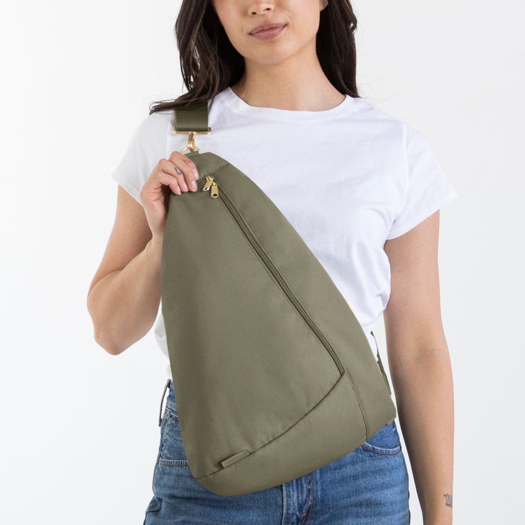 Contour Sling Bag