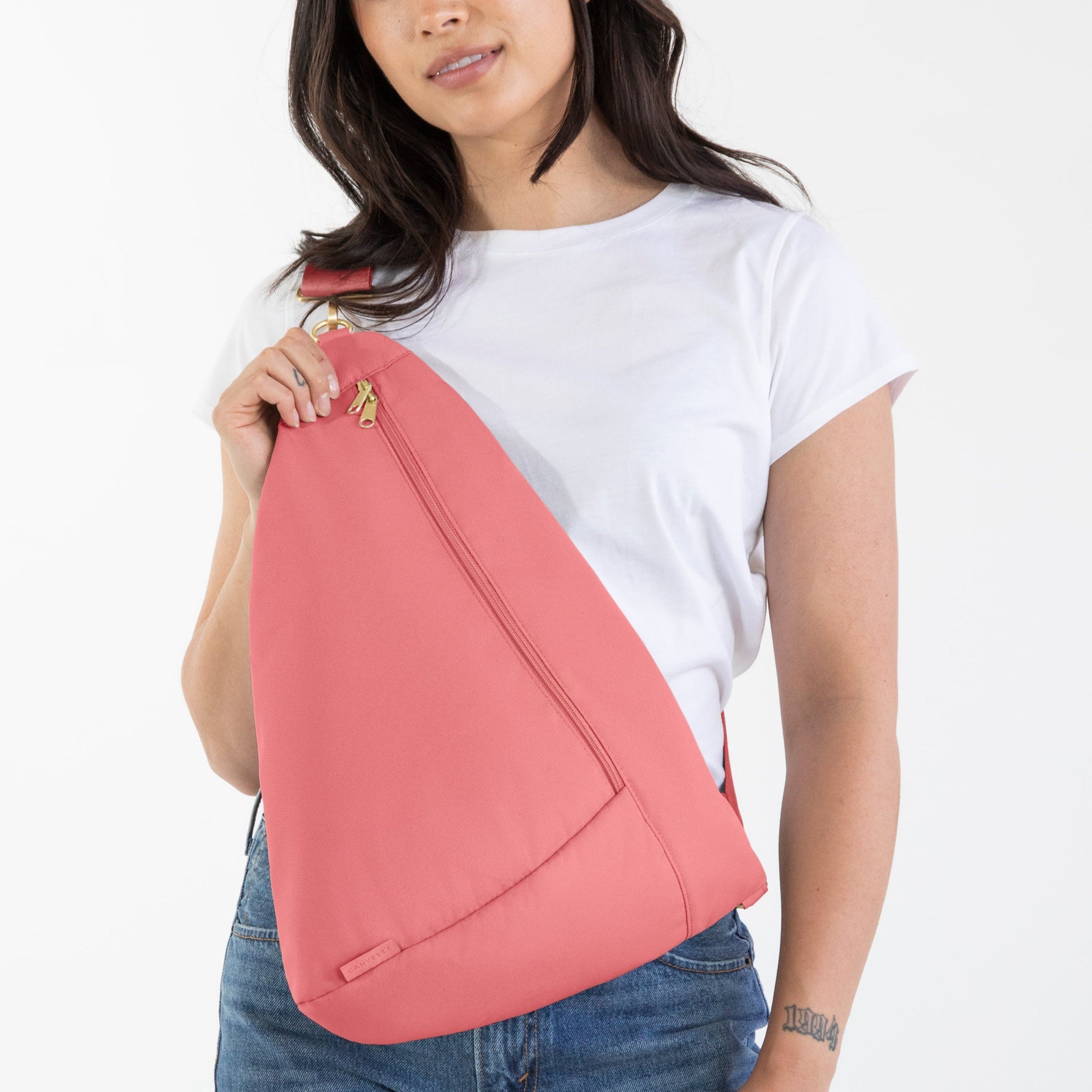 Contour Sling Bag