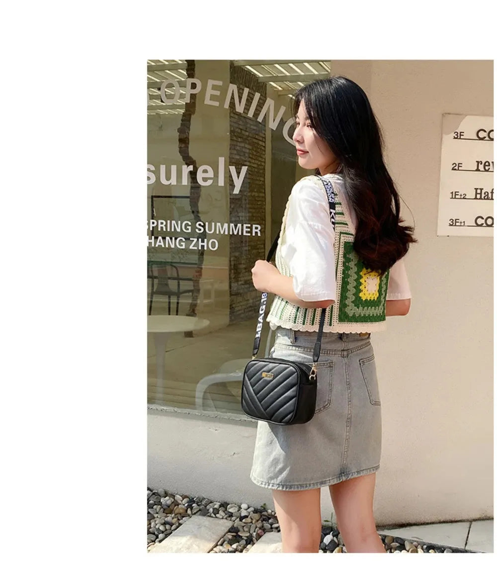 Women's High Quality PU Leather Rolling Strip Handbag – Elegant Structured Bag