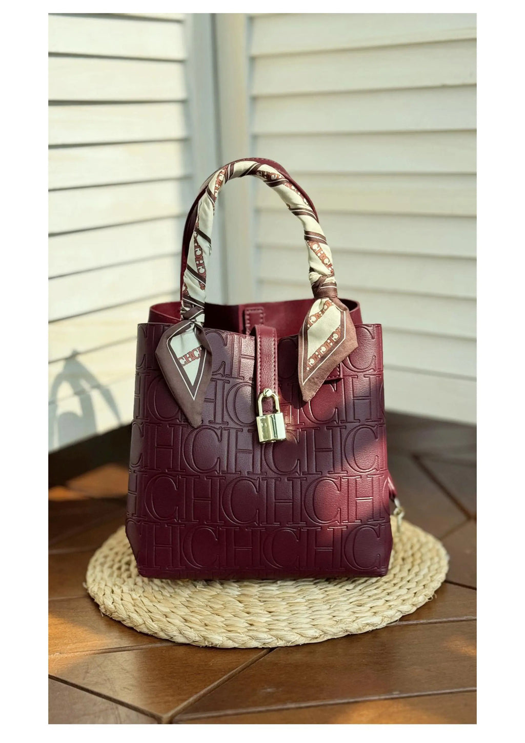 CH Large Capacity Luxury-Style Handbag for Women – Designer-Inspired Shoulder Bag
