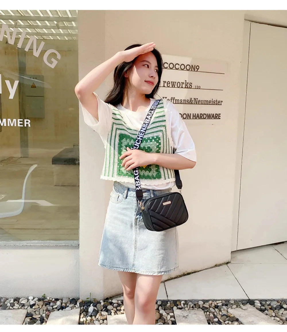 Women's High Quality PU Leather Rolling Strip Handbag – Elegant Structured Bag